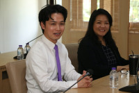 พนักงานจาก Mitsubishi Corporation ประเทศญี่ปุ่น เข้ารับมอบประกาศนียบัตรสำเร็จการศึกษาตามโครงการฯ