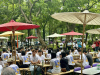 ผู้บริหารคณะศึกษาศาสตร์ มช. ร่วมให้การต้อนรับนักศึกษาใหม่มหาวิทยาลัยเชียงใหม่ รหัส 67 ที่เข้าร่วมกิจกรรมประเพณีรับน้องรถไฟ ปี 2567