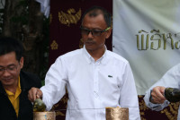 สาขาอุตสาหกรรมศึกษา จัดพิธีทำบุญและสืบสานประเพณีการหล่อเทียนพรรษา ประจำปีการศึกษา 2567