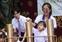 สาขาอุตสาหกรรมศึกษา จัดพิธีทำบุญและสืบสานประเพณีการหล่อเทียนพรรษา ประจำปีการศึกษา 2567