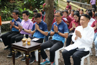 คณะศึกษาศาสตร์ มช. ถวายเทียนจำนำพรรษา เนื่องในเทศกาลเข้าพรรษาประจำปี 2567