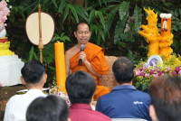 คณะศึกษาศาสตร์ มช. ถวายเทียนจำนำพรรษา เนื่องในเทศกาลเข้าพรรษาประจำปี 2567