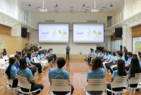 คณาจารย์และบุคลากร อบรมในหัวข้อ Discovering Positive Education