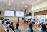 คณาจารย์และบุคลากร อบรมในหัวข้อ Discovering Positive Education