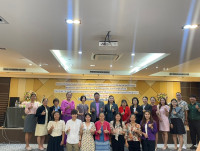หน่วยบริหารงานวิจัยขอแสดงความยินดี และขอขอบคุณผู้ช่วยศาสตราจารย์ ดร. สุบัน พรเวียง และคณะผู้วิจัย ในโอกาสมอบเงินสมทบคณะศึกษาศาสตร์ 