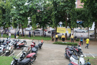 คณะศึกษาศาสตร์ มช. จัดกิจกรรมปรับปรุงภูมิทัศน์ (ปลูกหญ้า) เนื่องในโอกาสพระราชพิธีมหามงคลเฉลิมพระชนมพรรษา 6 รอบ พระบาทสมเด็จพระเจ้าอยู่หัว 28 กรกฎาคม 2567