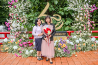 ผู้เกษียณอายุงาน/ราชการคณะศึกษาศาสตร์ มช. ร่วมพิธีมอบเกียรติบัตรและกล่าวแสดงมุทิตาจิต แก่ข้าราชการ พนักงานมหาวิทยาลัย ลูกจ้างประจำ และพนักงานส่วนงานที่เกษียณอายุราชการ ประจำปี 2567