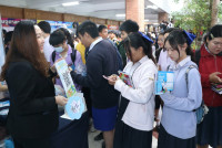 คณะศึกษาศาสตร์ มช. ร่วมจัดนิทรรศการแนะแนวการศึกษา ในนิทรรศการตลาดนัดหลักสูตรอุดมศึกษา ครั้งที่ 26