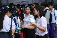คณะศึกษาศาสตร์ มช. ร่วมจัดนิทรรศการแนะแนวการศึกษา ในนิทรรศการตลาดนัดหลักสูตรอุดมศึกษา ครั้งที่ 26