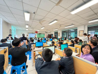 คณะผู้บริหาร คณาจารย์ อาจารย์สาธิตฯ คณะศึกษาศาสตร์ มช. เข้าศึกษาเรียนรู้ดูงานด้านหลักสูตรวิชาชีพครู การพัฒนาวิชาชีพผู้บริหาร และงานวิจัยทางการศึกษาแนวใหม่ ณ School of Education, Shanghai Normal University