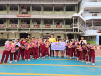 ผู้บริหารคณะศึกษาศาสตร์ ประสานงานนำผู้แทนจากมูลนิธิอีดีพี EDP ALUMNI และสมาคมบริษัทจดทะเบียนไทย มอบเงินช่วยเหลือ 4 โรงเรียนที่ประสบอุทกภัยจังหวัดเชียงใหม่