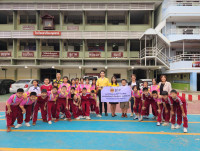 ผู้บริหารคณะศึกษาศาสตร์ ประสานงานนำผู้แทนจากมูลนิธิอีดีพี EDP ALUMNI และสมาคมบริษัทจดทะเบียนไทย มอบเงินช่วยเหลือ 4 โรงเรียนที่ประสบอุทกภัยจังหวัดเชียงใหม่