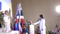 รองศาสตราจารย์ ดร.เกียรติสุดา ศรีสุข ข้ารับโล่รางวัลพระราชทานอาจารย์ดีเด่นแห่งชาติ สาขาสังคมศาสตร์ ประจำปี พ.ศ. 2567 