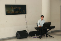 ผู้บริหาร คณาจารย์ เจ้าหน้าที่คณะศึกษาศาสตร์ มช. และโรงเรียนสาธิตมหาวิทยาลัยเชียงใหม่ ร่วมแสดงความยินดีแด่ รองศาสตราจารย์ ดร. เกียรติสุดา ศรีสุข ในโอกาสเข้ารับ โล่รางวัลพระราชทานอาจารย์ดีเด่นแห่งชาติ สาขาสังคมศาสตร์ ประจำปี พ.ศ. 2567 (ปอมท.)
