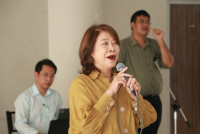 ผู้บริหาร คณาจารย์ เจ้าหน้าที่คณะศึกษาศาสตร์ มช. และโรงเรียนสาธิตมหาวิทยาลัยเชียงใหม่ ร่วมแสดงความยินดีแด่ รองศาสตราจารย์ ดร. เกียรติสุดา ศรีสุข ในโอกาสเข้ารับ โล่รางวัลพระราชทานอาจารย์ดีเด่นแห่งชาติ สาขาสังคมศาสตร์ ประจำปี พ.ศ. 2567 (ปอมท.)