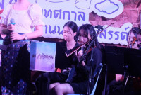 ภาควิชาหลักสูตร การสอนและการเรียนรู้ จัดการแสดงวงดนตรีพื้นบ้านล้านนาร่วมสมัย: มช.สะล้อหวาน ในงาน Creative Lanna Festival 2024