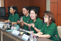 ผู้บริหารคณะศึกษาศาสตร์ และคณะผู้วิจัย ให้การต้อนรับคณะกรรมการติดตามประเมินผลโครงการจากกองทุนพัฒนาสื่อปลอดภัยและสร้างสรรค์ 