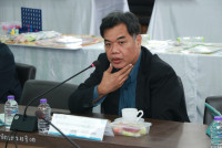 ผู้บริหารคณะศึกษาศาสตร์ และคณะผู้วิจัย ให้การต้อนรับคณะกรรมการติดตามประเมินผลโครงการจากกองทุนพัฒนาสื่อปลอดภัยและสร้างสรรค์ 