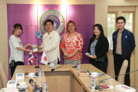 ผู้บริหารให้การต้อนรับอาจารย์และนักศึกษาจาก Tohoku Gakuin University ประเทศญี่ปุ่น ในโอกาสเข้าหารือรายละเอียดของการส่งนักศึกษาระดับ ป.ตรี มาเป็นผู้ช่วยสอนใน รร.สาธิตฯ