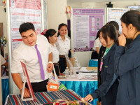 สาขาวิชาประถมศึกษา จัดกิจกรรมการประชุมวิชาการ {ความสำเร็จแห่งความร่วมมือรวมพลังสร้างครูนักพัฒนา} โครงการครูรัก(ษ์)ถิ่น