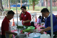 คณะศึกษาศาสตร์ มช. จัดกิจกรรมการแข่งขันลาบพื้นเมืองของบุคลากร สร้างความสามัคคีในองค์กร