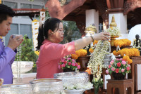 สรงน้ำพระพุทธปัญญาธรรม 2568
