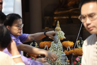 สรงน้ำพระพุทธปัญญาธรรม 2568