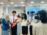 นักศึกษาสาขาวิชาสังคมศึกษา ได้รับ รางวัลชนะเลิศ การประกวดโครงงานทางสังคมศาสตร์ Social Sciences Showcase ครั้งที่ 1 ประจำปีการศึกษา 2567