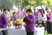 รดน้ำดำหัวอธิการบดี และ คณาจารย์อาวุโสของคณะฯ