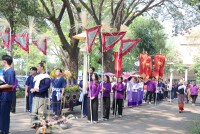 รดน้ำดำหัวอธิการบดี และ คณาจารย์อาวุโสของคณะฯ