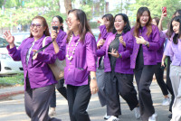 รดน้ำดำหัวอธิการบดี และ คณาจารย์อาวุโสของคณะฯ
