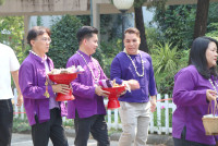 รดน้ำดำหัวอธิการบดี และ คณาจารย์อาวุโสของคณะฯ