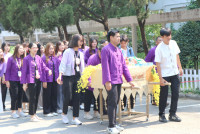 รดน้ำดำหัวอธิการบดี และ คณาจารย์อาวุโสของคณะฯ