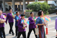 รดน้ำดำหัวอธิการบดี และ คณาจารย์อาวุโสของคณะฯ
