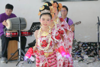 รดน้ำดำหัวอธิการบดี และ คณาจารย์อาวุโสของคณะฯ