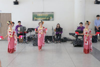รดน้ำดำหัวอธิการบดี และ คณาจารย์อาวุโสของคณะฯ