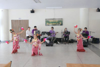 รดน้ำดำหัวอธิการบดี และ คณาจารย์อาวุโสของคณะฯ