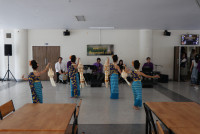 รดน้ำดำหัวอธิการบดี และ คณาจารย์อาวุโสของคณะฯ