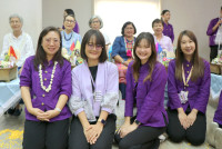 รดน้ำดำหัวอธิการบดี และ คณาจารย์อาวุโสของคณะฯ