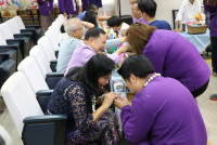 รดน้ำดำหัวอธิการบดี และ คณาจารย์อาวุโสของคณะฯ