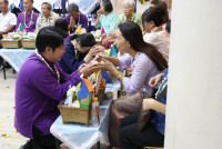รดน้ำดำหัวอธิการบดี และ คณาจารย์อาวุโสของคณะฯ