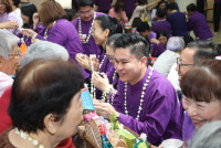 รดน้ำดำหัวอธิการบดี และ คณาจารย์อาวุโสของคณะฯ