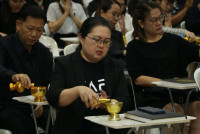 ผู้บริหาร คณาจารย์ และบุคลากร คณะศึกษาศาสตร์ มช. ร่วมงานบำเพ็ญกุศลสวดอภิธรรม และฌาปนกิจศพ คุณแม่รัตนา อินต๊ะปั๋น 