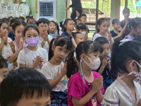 ละอ่อนสาธิตฮ่วมใจ๋บำเพ็ญประโยชน์ ณ วัดฝายหิน ปีการศึกษา 2568