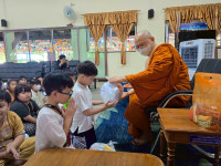 ละอ่อนสาธิตฮ่วมใจ๋บำเพ็ญประโยชน์ ณ วัดฝายหิน ปีการศึกษา 2568