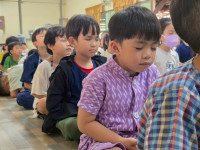 ละอ่อนสาธิตฮ่วมใจ๋บำเพ็ญประโยชน์ ณ วัดฝายหิน ปีการศึกษา 2568