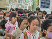 ละอ่อนสาธิตฮ่วมใจ๋บำเพ็ญประโยชน์ ณ วัดฝายหิน ปีการศึกษา 2568