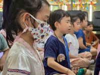 ละอ่อนสาธิตฮ่วมใจ๋บำเพ็ญประโยชน์ ณ วัดฝายหิน ปีการศึกษา 2568