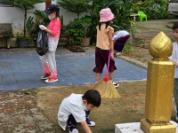 ละอ่อนสาธิตฮ่วมใจ๋บำเพ็ญประโยชน์ ณ วัดฝายหิน ปีการศึกษา 2568