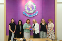 ผู้บริหารคณะศึกษาศาสตร์ มช. ให้การต้อนรับ Dr.Allison Witt, Director, Office of international Programs จาก College of Education, University of Illinois Urbana-Champaign (UIUC) ประเทศสหรัฐอเมริกา ในโอกาสนำนักศึกษาแลกเปลี่ยนระดับปริญญาตรี เข้าร่วมโครงการศึกษาดูงานตามกรอบความร่วมมือระหว่างสองสถาบัน 